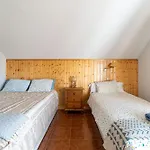 Con Jacuzzi Exterior Y Piscina Cubiertos *