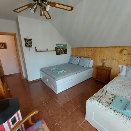 Con Jacuzzi Exterior Y Piscina Cubiertos Vila *