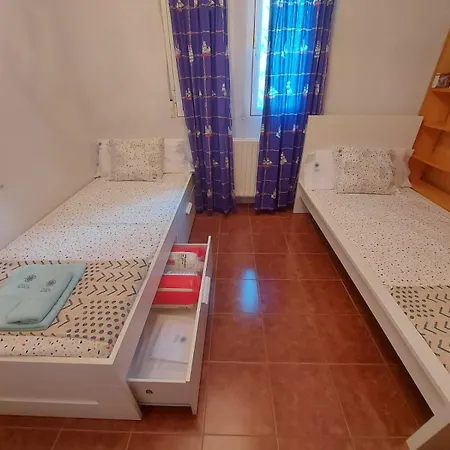 Con Jacuzzi Exterior Y Piscina Cubiertos Villa