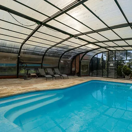 Con Jacuzzi Exterior Y Piscina Cubiertos Villa Los Ángeles de San Rafael